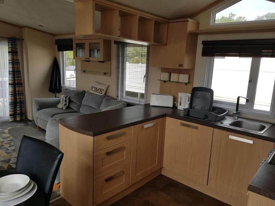 Home From Home Cosy Caravan Bembridge Esterno foto